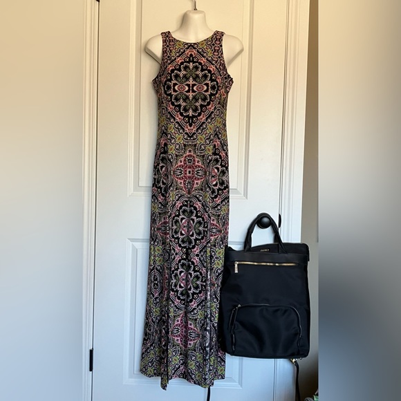 London Times size 4 maxi dress in fabulous fun pink back green and white print. - Picture 2 of 16